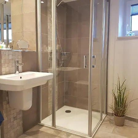 Bernstein Mare Rose 5 Apartman